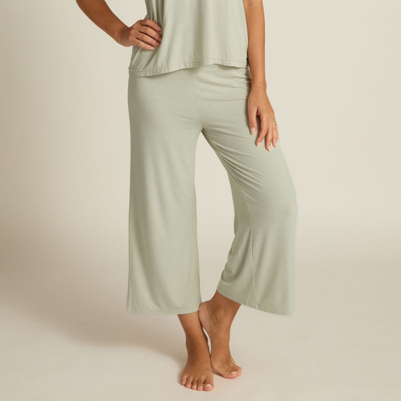 Wide-Leg Capri Pant